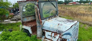 Harlan  Aircraft Tow Tug Aviation Towing Vehicle  Cab 